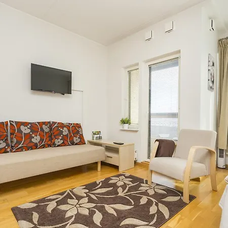 Downtown - Lootsi Apartment