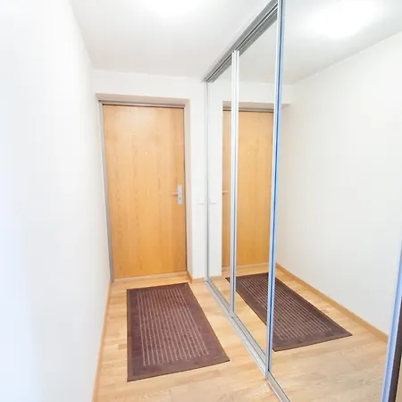 Apartment Downtown - Lootsi