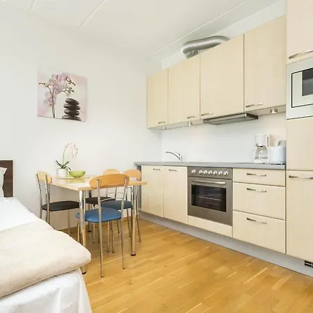 Downtown - Lootsi Apartment Tallinn